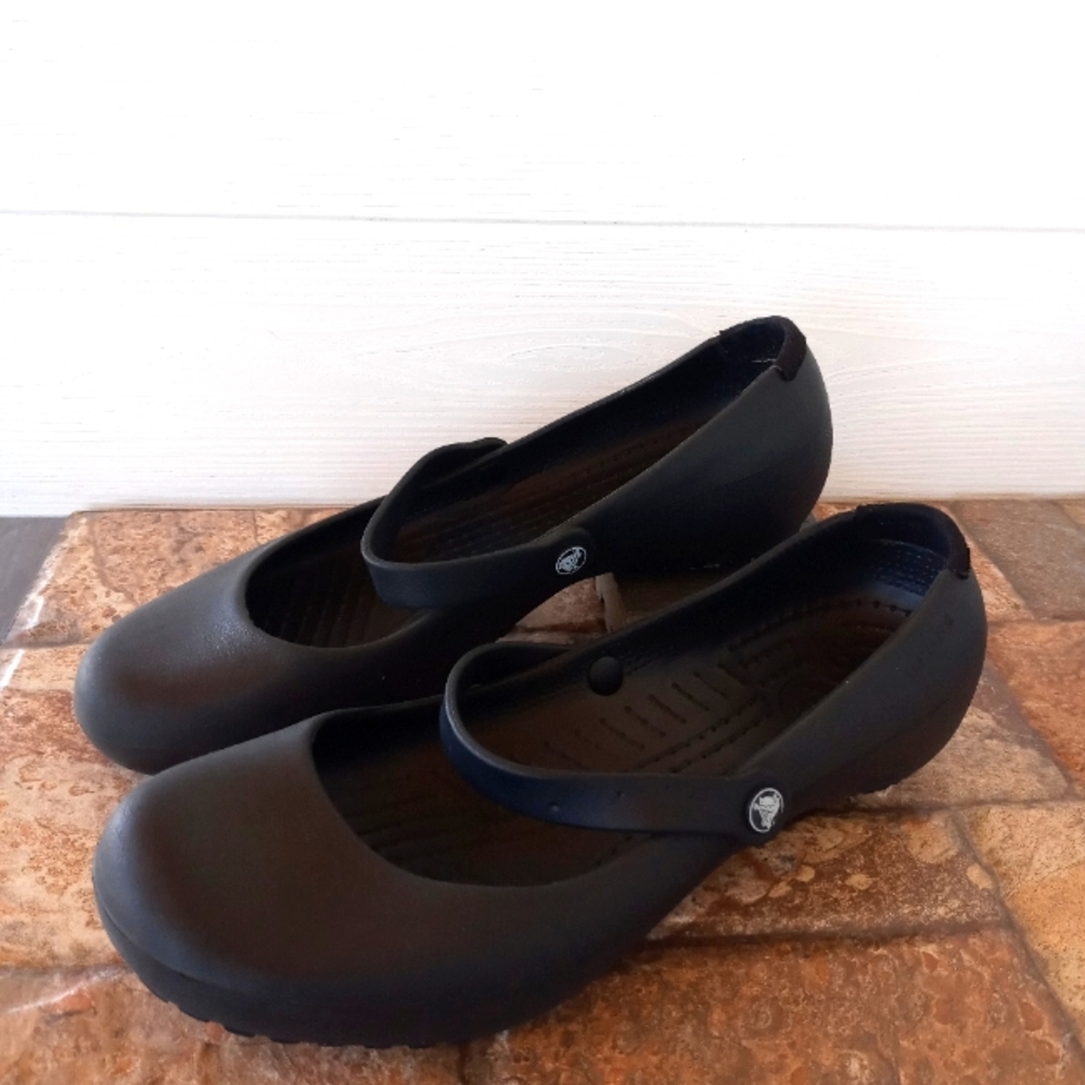 Crocs ballet flats with straps Mary Jane